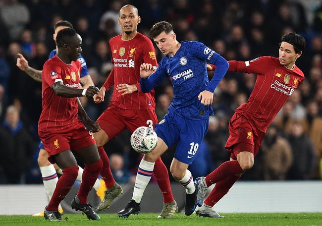 囧叔向裁判施压后染红，罗基：容忍这种行为问题会越来越严重