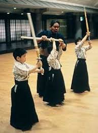 为什么多桌玩家更容易犯机械化错误？（多桌玩家为何更易出现机械化失误？）