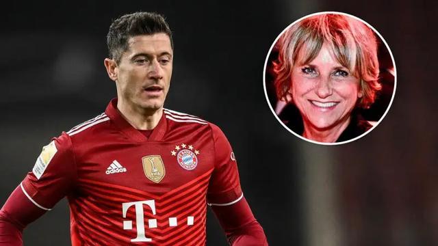 锋线轮换更 锋线轮换更